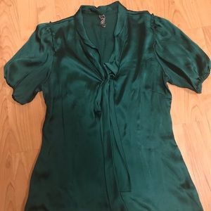 Mia Via plunging blouse with bow front😘